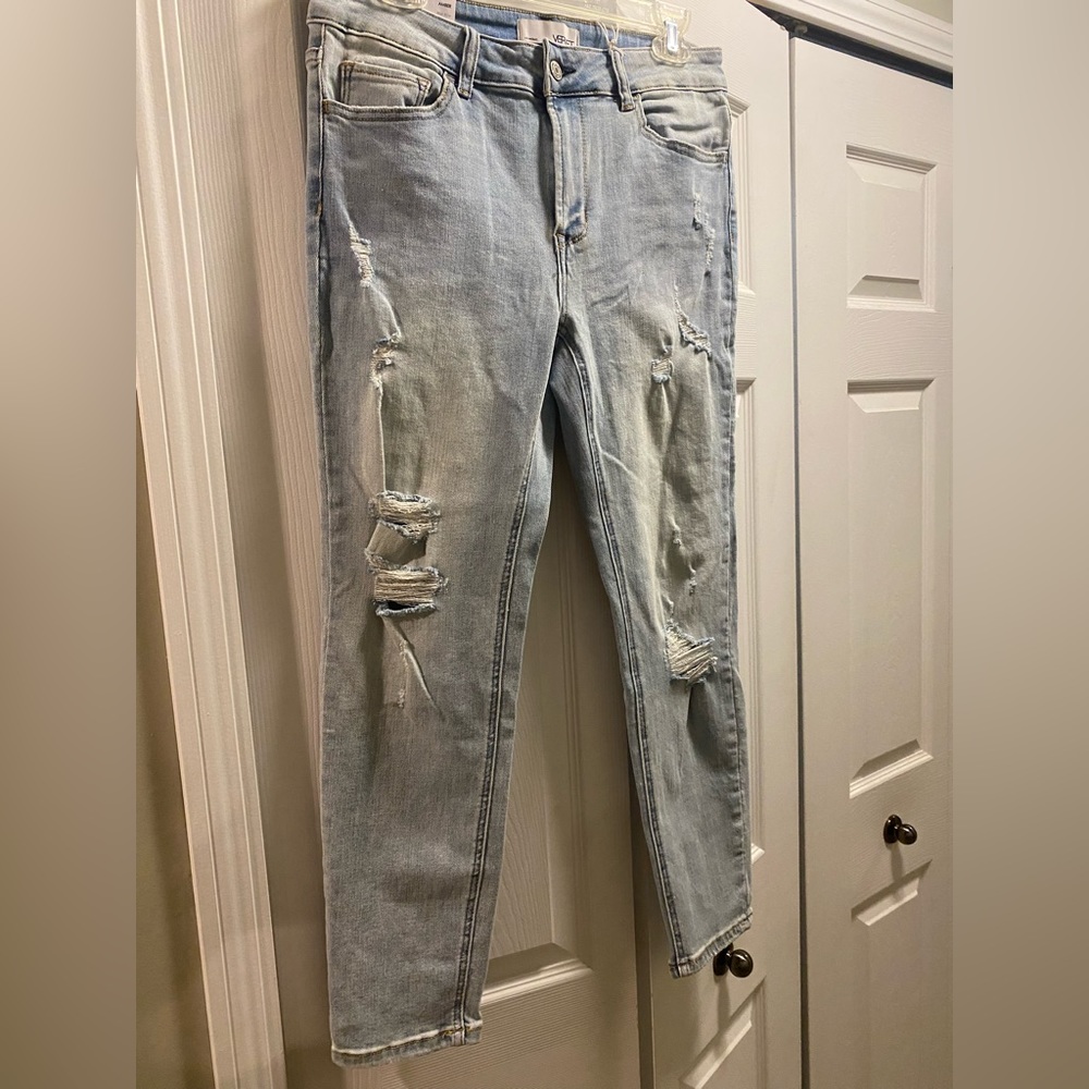 Vervet distressed light wash denim 30